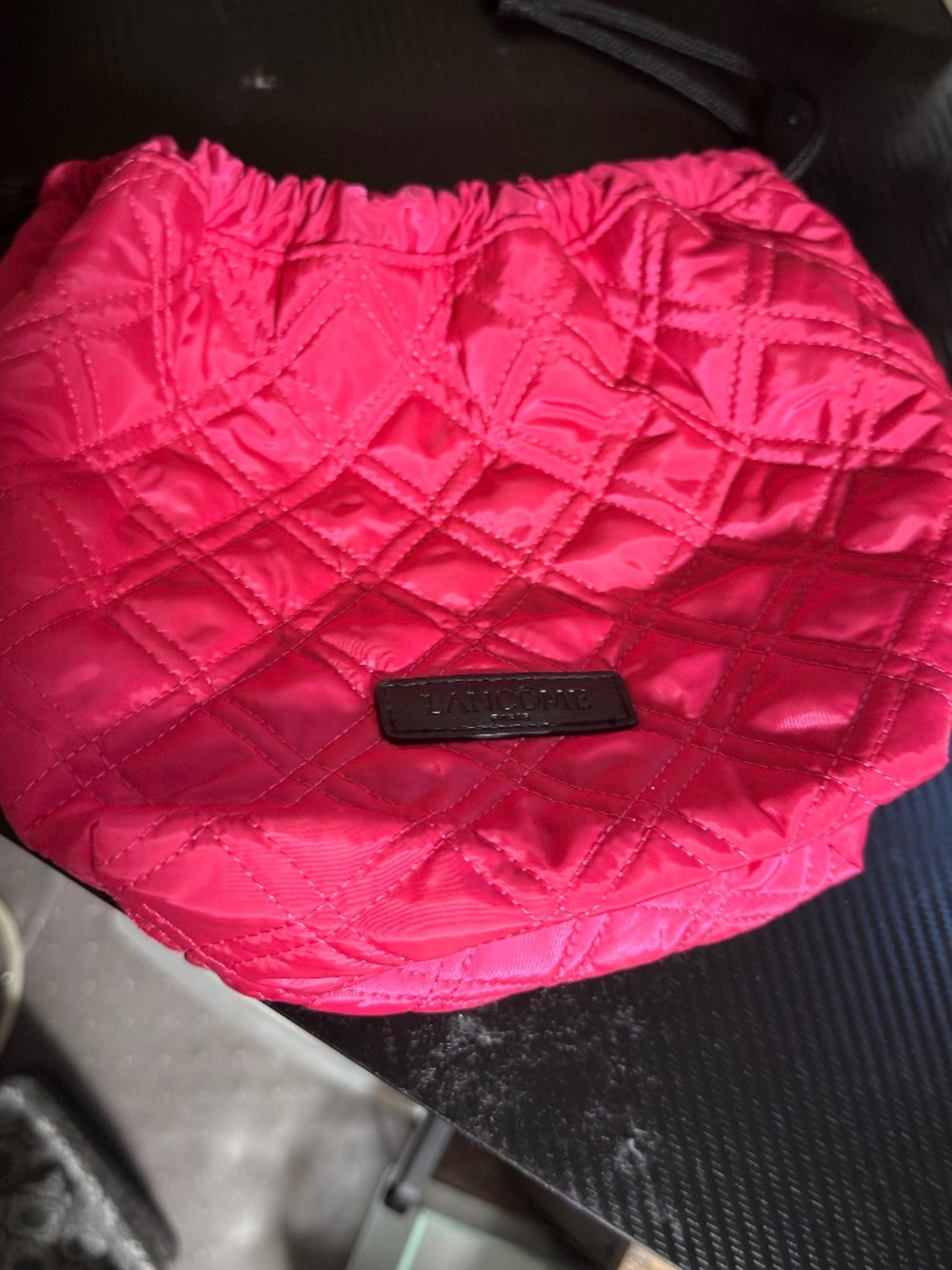 Lancôme Paris Hot Pink Quilted Drawstring makeup Bag |